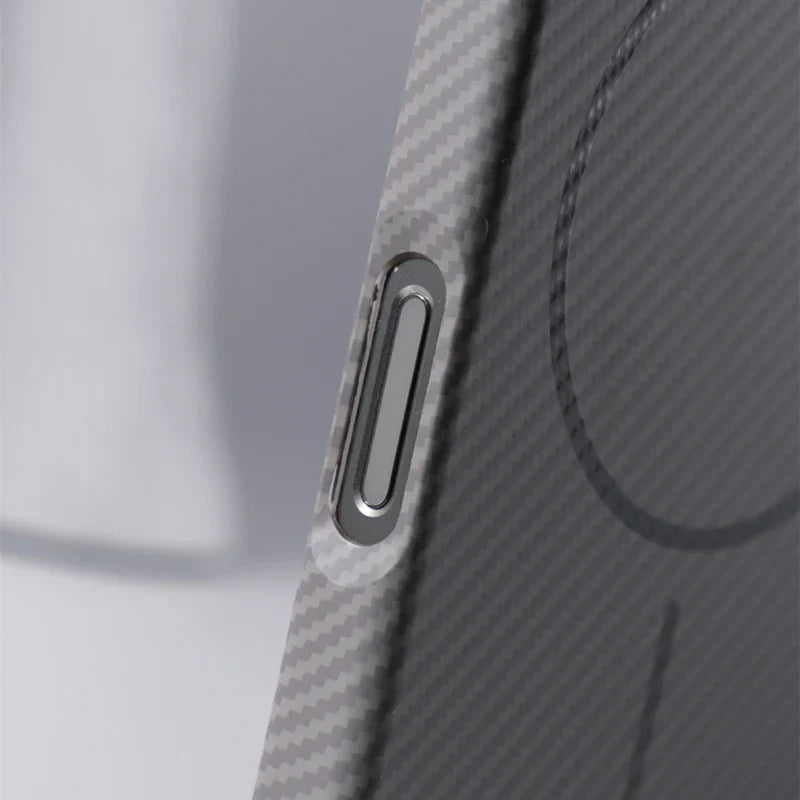 Alloy Lens Carbon Fibre Texture MagSafe Phone