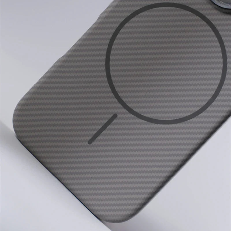 Alloy Lens Carbon Fibre Texture MagSafe Phone